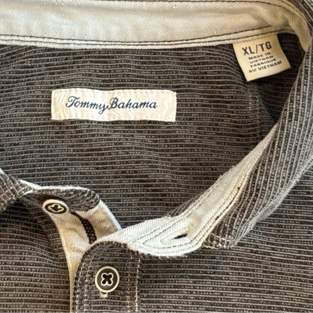 Tommy Bahama Men's XL Polo Shirt - Charcoal Gray Striped - Short Sleeve